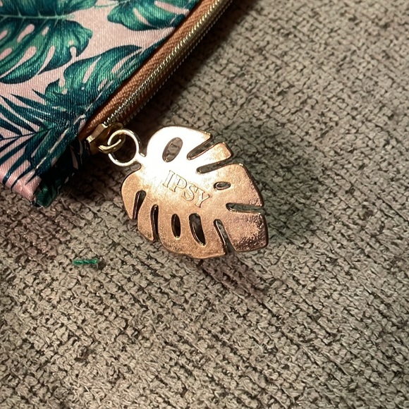 Lot of 3 empty Ipsy bags - Picture 3 of 6